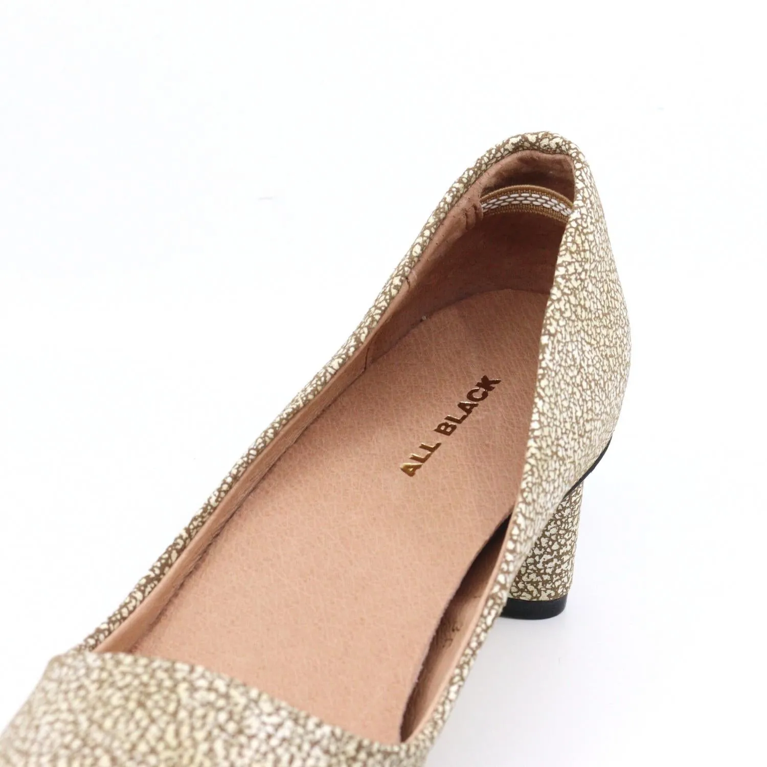 All Black - WOMEN OVAL KITTEN PUMP