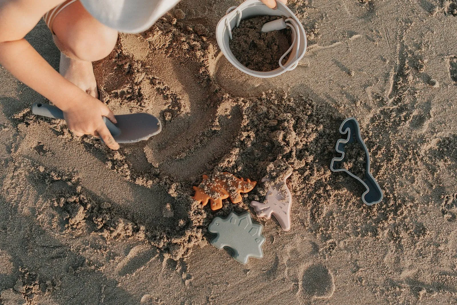 Dino Silicone Sand Toy Set